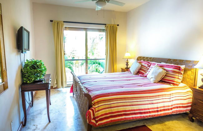 Paseo del Sol Condohotel by Bric - Photo 19