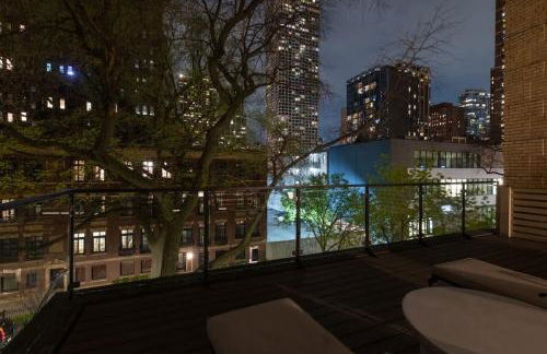 Luxury Gold Coast Penthouse with Deck & Views - Photo 49