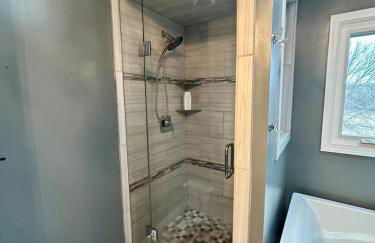 Spacious 4-bed family home with park views - Foto 18