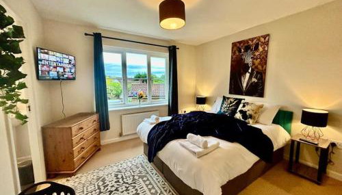 6 Bedroom House - DISC0UNTS - Parking, Contractors, Group, Family - Foto 3