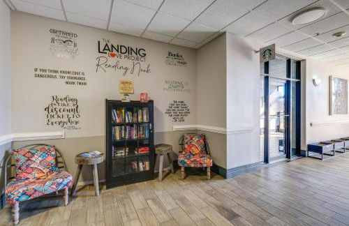 Top-Floor Balcony and Serene Views Huddleston Condo - Foto 23