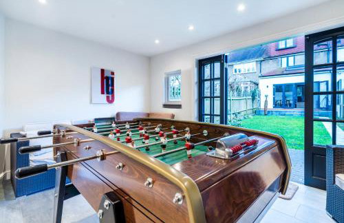 Cozy 3 Bedroom Terrace Cottage in Epsom - Photo 50