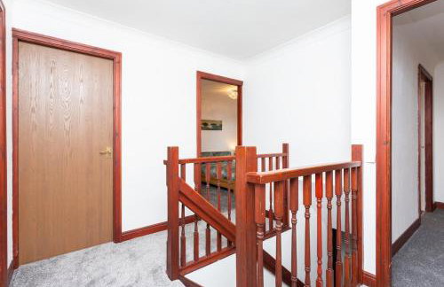 Preston 4 bedroom house near M55 & M6 - Photo 2