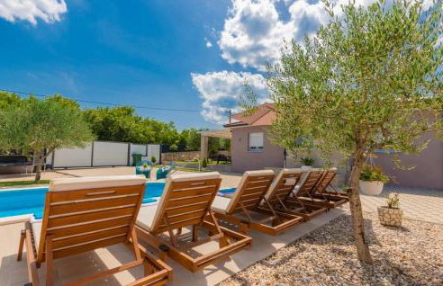 Awesome Home In Kamenmost With Jacuzzi - Foto 14