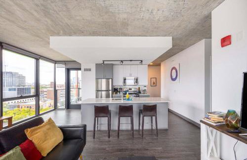 Sophisticated 3BR Suite - New Modern and Luxurious - Photo 7