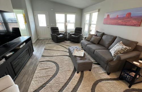 Monte Vista Village Resort Mesa 3 Bed 2 Bath Age Restricted Must be 55 or more - Photo 9