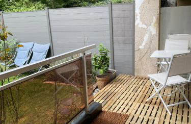 Le petit Hameau, t2 avec jardin et parking - Foto 11