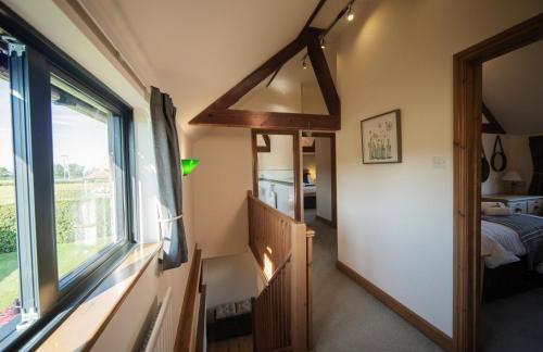 The Hay Barn at Humblebee Hall - Foto 26