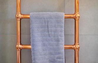 Idyllic countryside cabin with stream and lake - Foto 4