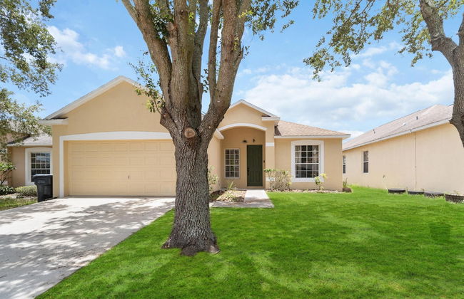 5/3 Pool Home Located in Sunset Ridge Community! - Foto 2