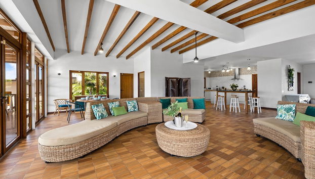 Spacious 4BR Villa Private Pool Cozy Location - Foto 2, Habitación