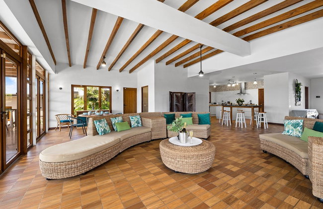 Spacious 4BR Villa Private Pool Cozy Location - Photo 2