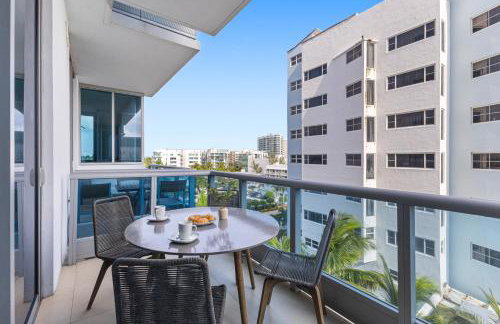 Dharma Home Suites Miami Beach at Monte Carlo - Photo 18