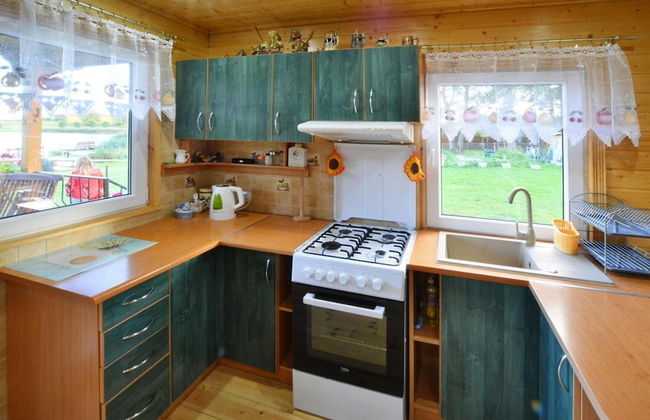 Cottage by Lake Ostrowieckie With Private Beach - Photo 7