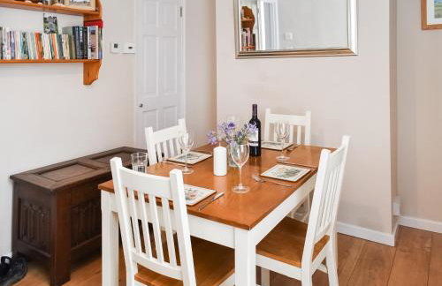 New Street Cottage - Photo 7