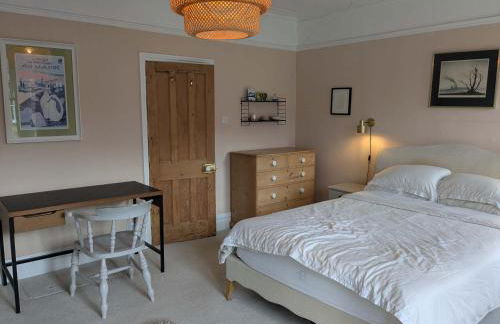 Charming 3-Bedroom House in Bristol with Garden - Perfect for Families - Foto 19