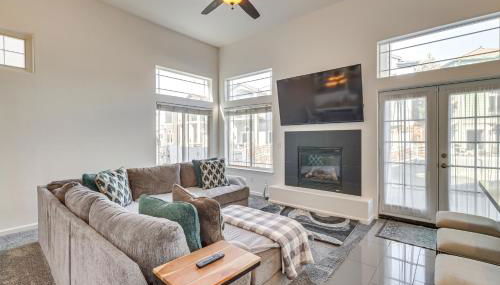 Theater Room, Fireplace Home 5 Mi to Dtwn Reno! - Photo 4