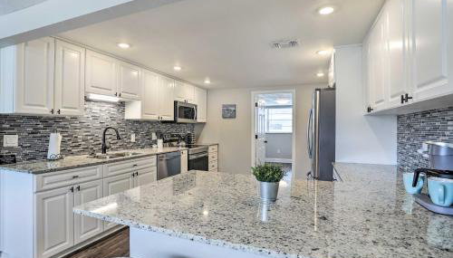 Pet-Friendly Gulfport Home Less Than 2 Mi to Beach - Foto 4