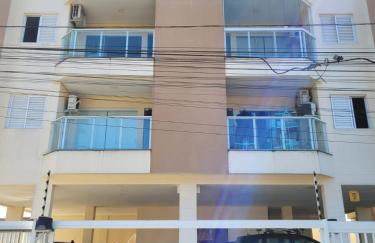 Ubatuba - Apartamento no Centro da Cidade próximo a restaurantes e às grande, centro, Itaguá, etc. - Foto 1