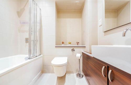 Prime Location in Farringdon Large One Bedroom Flat - Foto 18