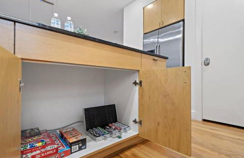 Houston Getaway by Downtown Pool Table Pets - Photo 7