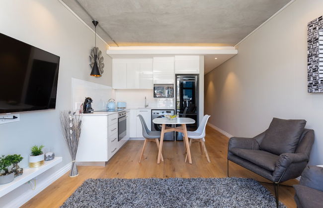 The Docklands 509 by CTHA - Photo 9