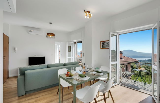 Luce Lake View on Stresa Hill - Photo 21