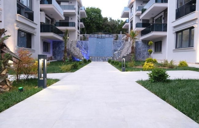 Flower City Suits - Photo 26