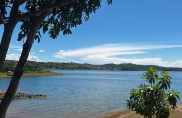Chalé Mirante, piscina, cachoeira, lago e vista espetacular em Alexânia Goiás - Foto 16