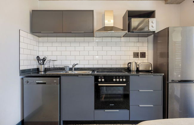 Manhattan On Coral Apartments - Photo 12