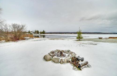 7 Mi to Nubs Nob Lakefront Abode with Fire Pit! - Foto 25