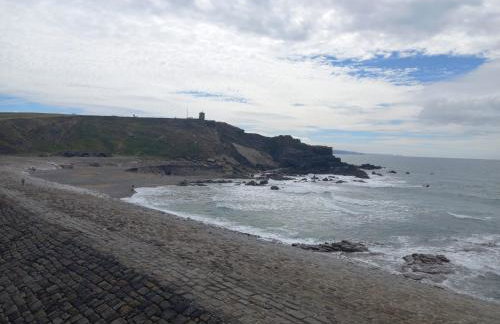 Cosy 3 Bedroom House on Cornish estate with pool - Foto 19