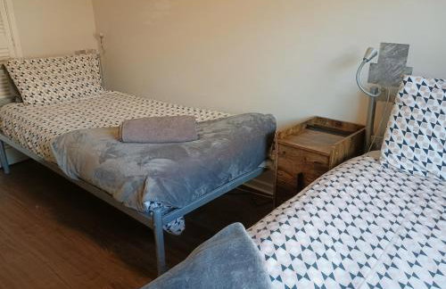 Great Location - City Centre - Parking - 4 Beds - 2 Bedrooms - Foto 30