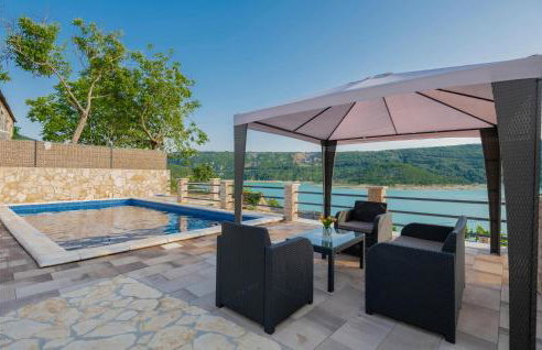 Gorgeous Home In Ricice With Lake View - Foto 12