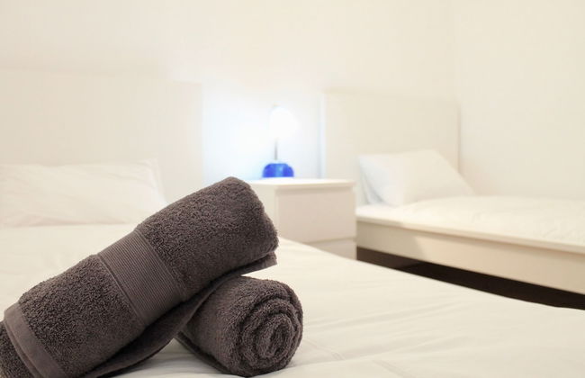 Stunning Duplex Near the Sea - Photo 20