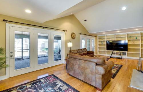 Spacious Prospect Cottage with Deck and Scenic Views - Foto 6