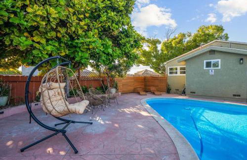 Pool, Hot Tub, Luxury 3 Beds,15 Min Beach,DT, Zoo, Sesame Place, Airport - Foto 11