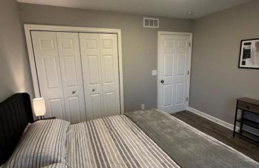 Spacious 2BR Apt with Balcony and 2 King Beds Sleeps 6 - Foto 33