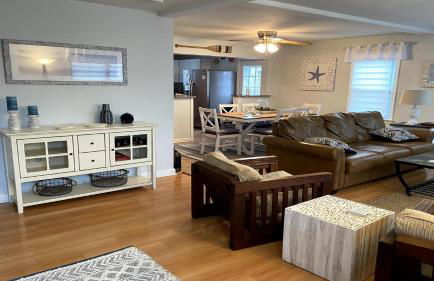 Beach Haven Oceanside Beach Badges Outside Shower Wifi,Spend A Week In The Queen City On One Of Its Premiere Streets The Location Of This Duplex - Foto 12