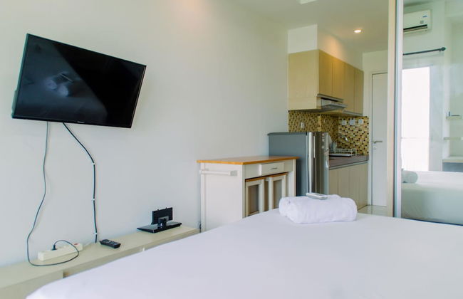 Comfortable and Simply Studio Apartment at Tamansari Skylounge - Foto 15