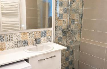 Résidence La Garenne à La Grande Plage, vue mer, piscine et parking privé, 6 personnes - Foto 10