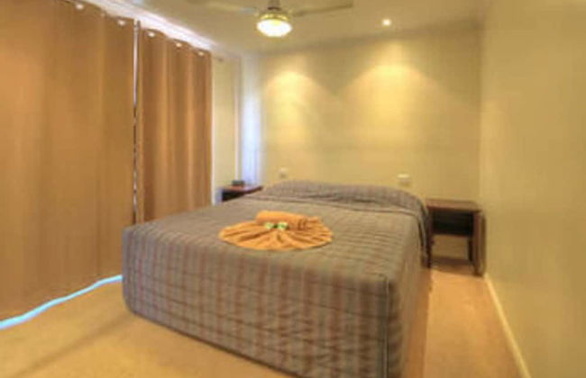 Central Caravan Park - Photo 3