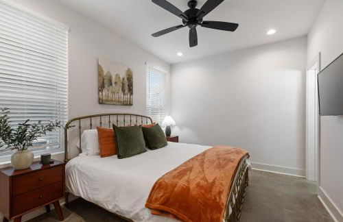 Bourbon House King Bed Luxury Amenities Fast WiFi - Foto 2