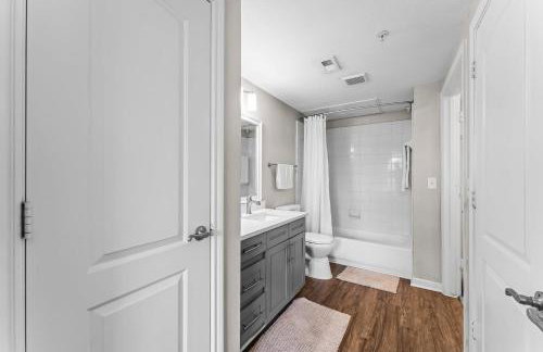 Bright 1BR in Magnolia Near Woodlands Waterway - Foto 18