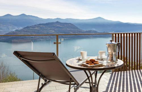 EnjoyIseoLake - Corinto - wonderful Lake front apartment - Photo 1