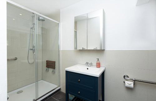 Stunning 1BR Flat, 3 min to Elephant & Castle Tube - Foto 12