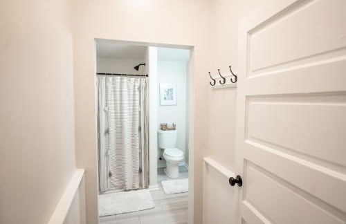 Bluewater Downtown Cottage - Foto 27