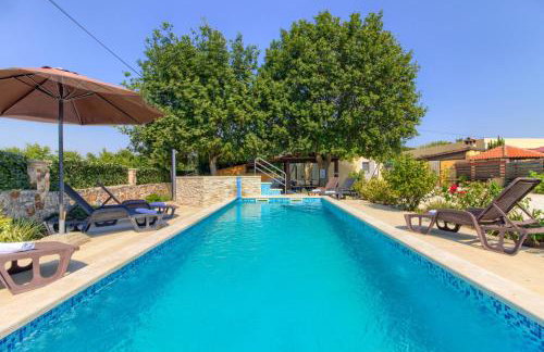 Charming villa Nera with pool and hydromassage near the beach - Foto 67