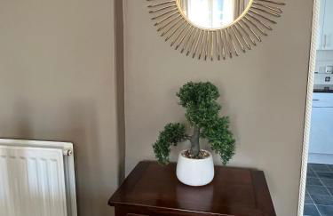 Stay in Yeovil Town Centre, Large 2 BD Apt With Parking, Sleeps 4 - Foto 6