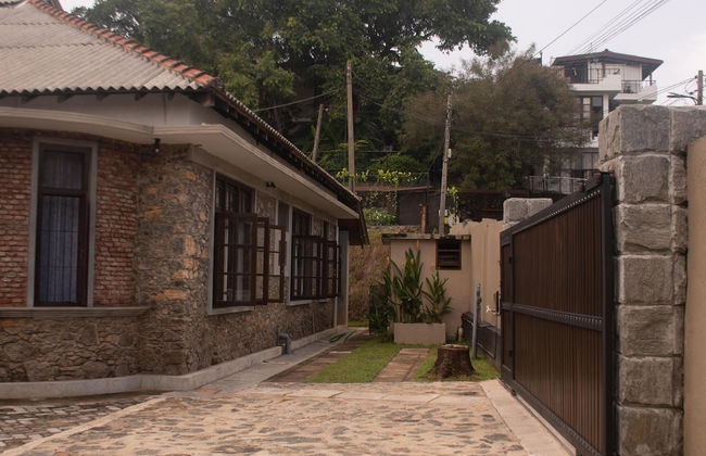 Galle Large Serviced Villa Near Beaches & Fort - Photo 39